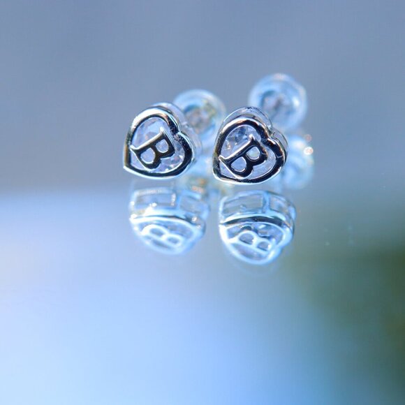 Dropship Heart Initial Stud Earrings For Girls 14K Gold  😍925 SILVER💝HEART INITIAL STUD EARRINGS WOMEN GIRLS MOM DAUGHTER, ELDM153S